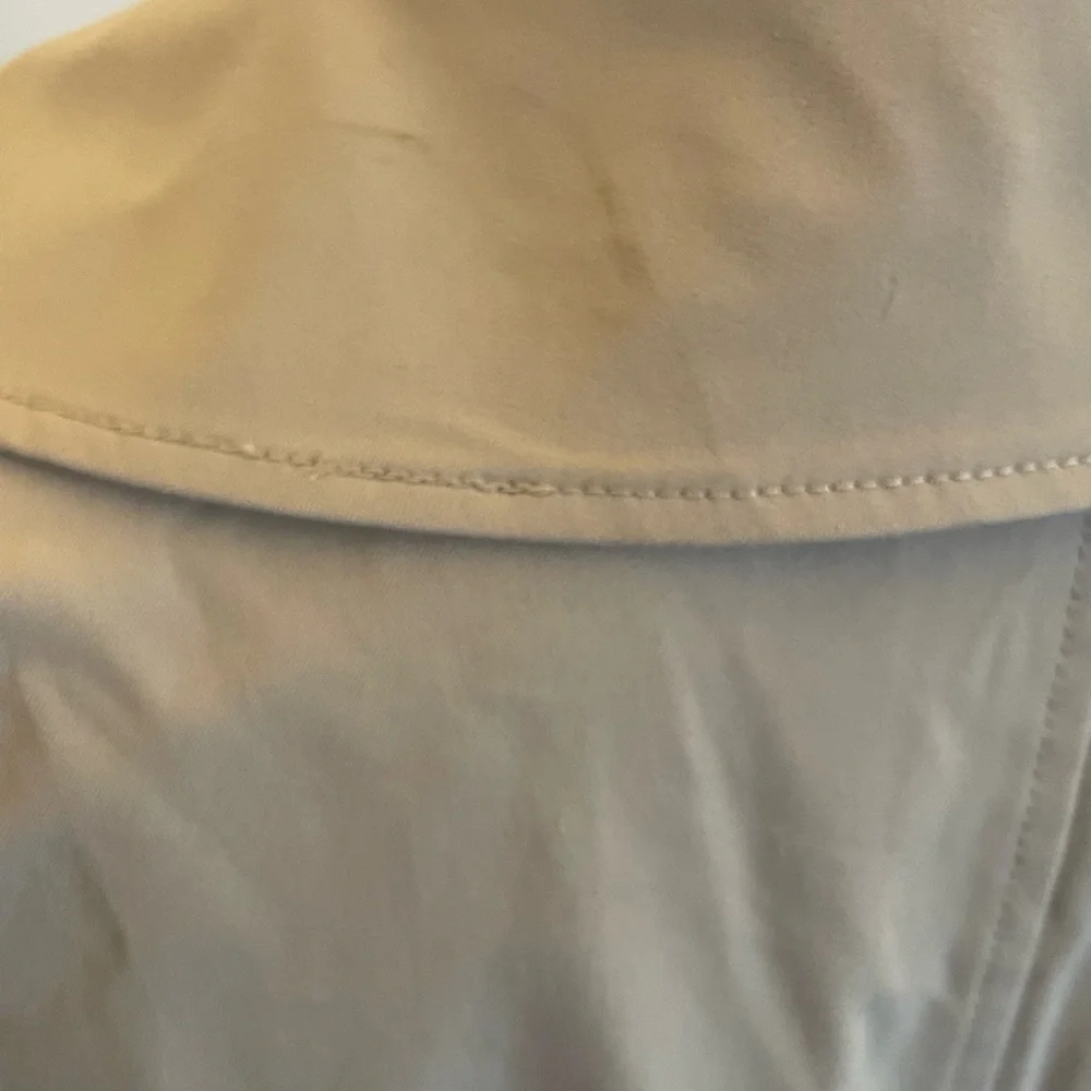 Weatherproof Women's Light Beige Trench Coat with Belt - Picture 4 of 7